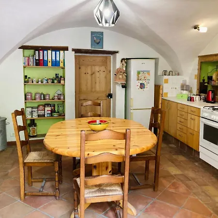Et Gite En Cevennes ゲストハウス
